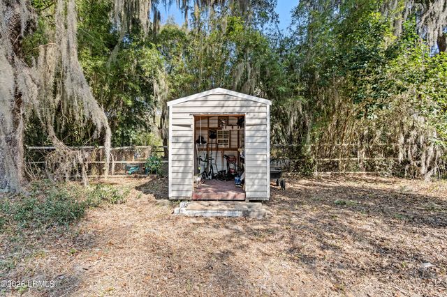 1110 Hookstra Lane, Beaufort, SC 29902