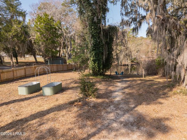 1110 Hookstra Lane, Beaufort, SC 29902