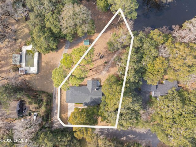 1110 Hookstra Lane, Beaufort, SC 29902