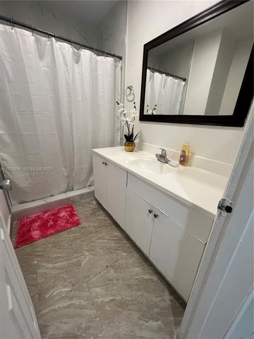 11970 SW 174th St, Miami, FL 33177