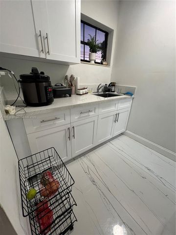 11970 SW 174th St, Miami, FL 33177