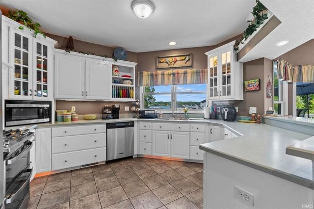 15 Lane 335 Lake James, Angola, IN 46703