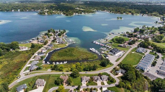 15 Lane 335 Lake James, Angola, IN 46703