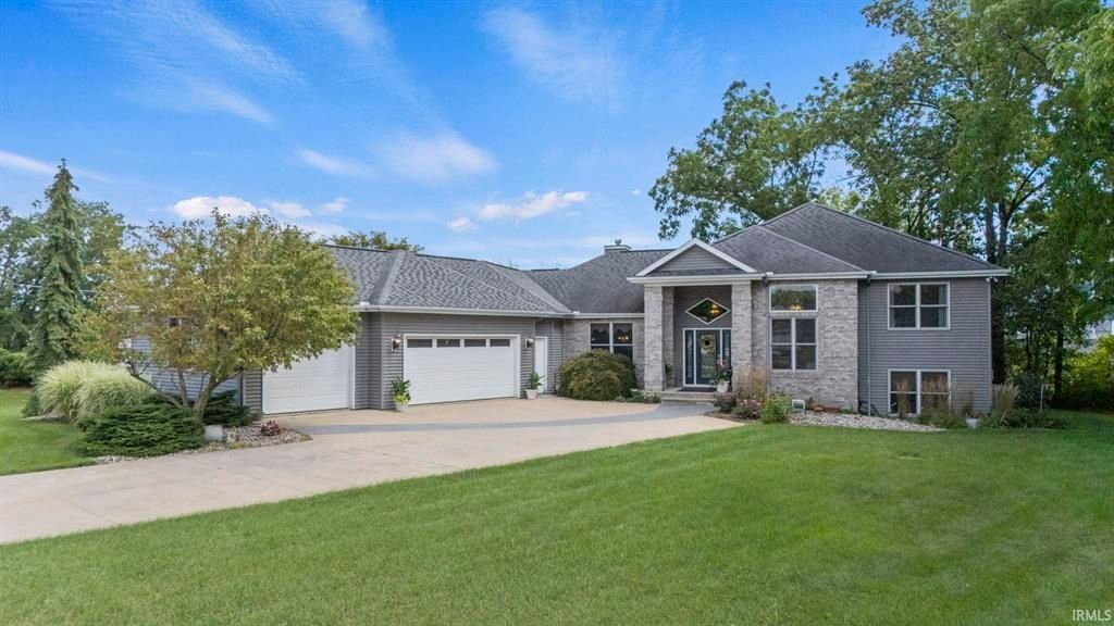 15 Lane 335 Lake James, Angola, IN 46703