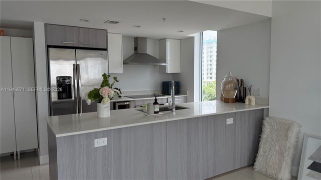 1133 102nd St 503, Bay Harbor Islands, FL 33154