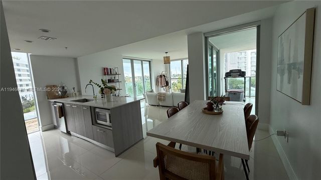 1133 102nd St 503, Bay Harbor Islands, FL 33154