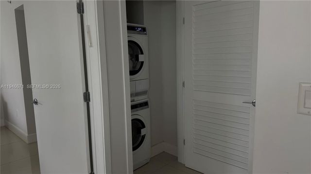 1133 102nd St 503, Bay Harbor Islands, FL 33154