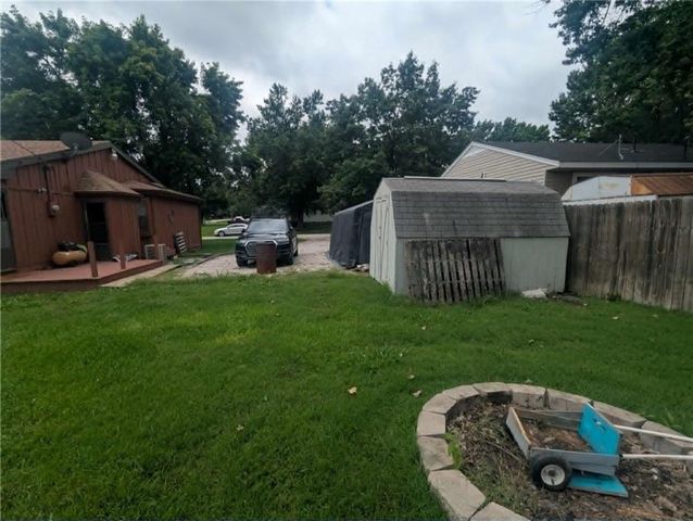 104 S 4th Street, Garden City, MO 64747
