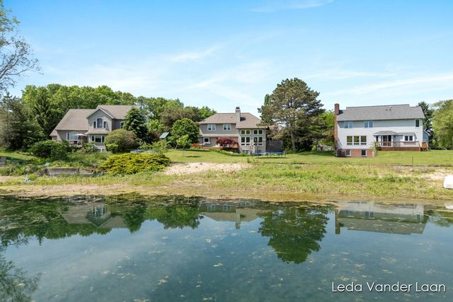 7250 Loma Linda Drive, Rockford, MI 49341