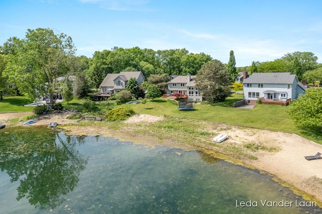 7250 Loma Linda Drive, Rockford, MI 49341