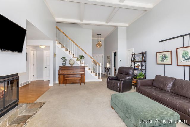 7250 Loma Linda Drive, Rockford, MI 49341