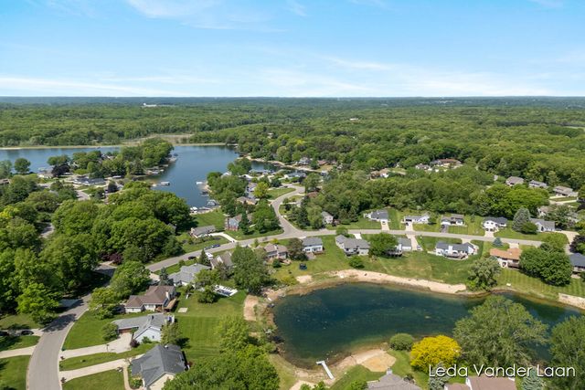 7250 Loma Linda Drive, Rockford, MI 49341