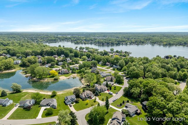 7250 Loma Linda Drive, Rockford, MI 49341