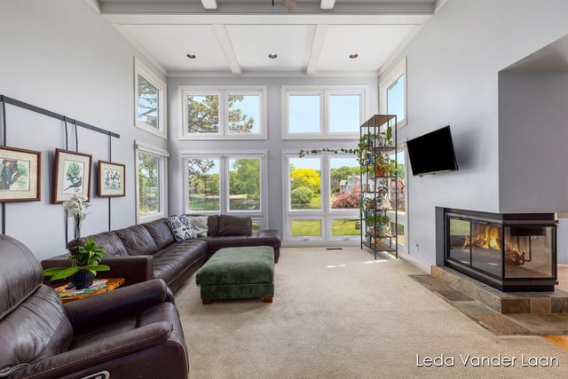 7250 Loma Linda Drive, Rockford, MI 49341