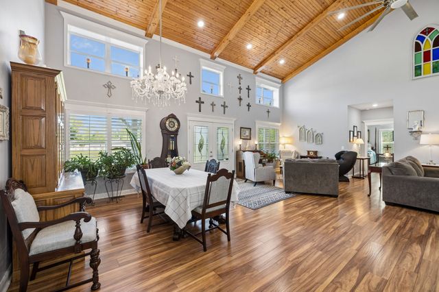 6322 Jim Cummings Hwy, Bradyville, TN 37026