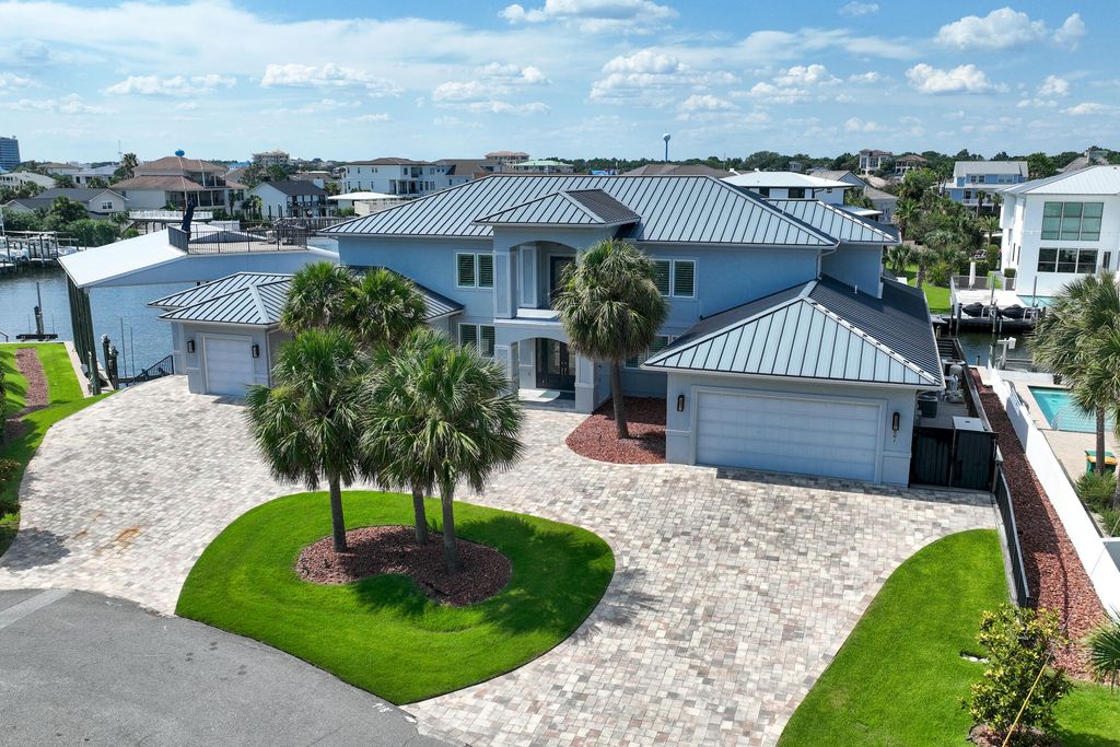 601 Magnolia Drive, Destin, FL 32541