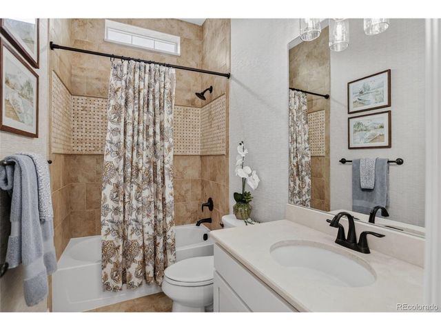 8363 S Winnipeg Ct, Aurora, CO 80016