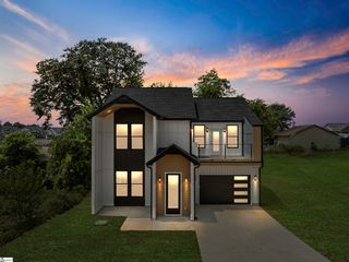 31 Gentry Street, Greenville, SC 29611