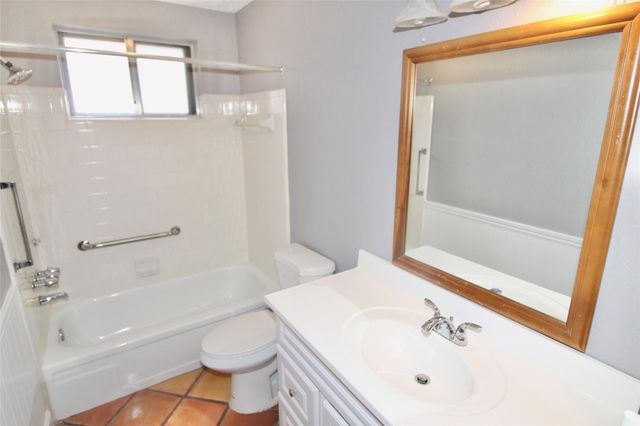 16710 Cobble Ridge Drive, Sugar Land, TX 77498