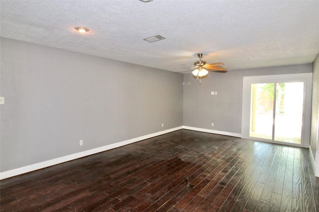 16710 Cobble Ridge Drive, Sugar Land, TX 77498