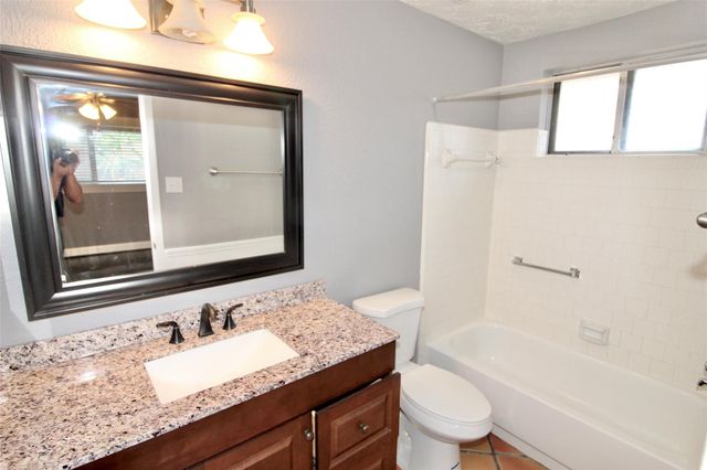 16710 Cobble Ridge Drive, Sugar Land, TX 77498