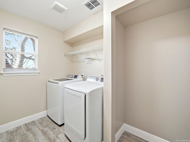 8903 Scarlet Crk, Universal City, TX 78148