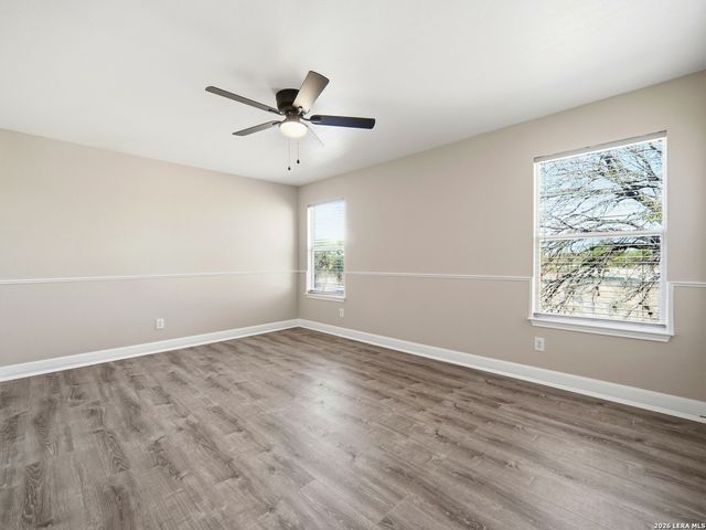 8903 Scarlet Crk, Universal City, TX 78148