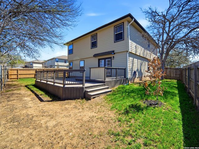 8903 Scarlet Crk, Universal City, TX 78148