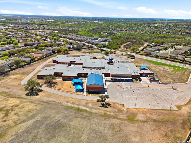 8903 Scarlet Crk, Universal City, TX 78148