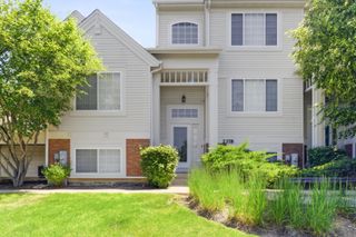2378 OAKFIELD Court 2378, Aurora, IL 60503