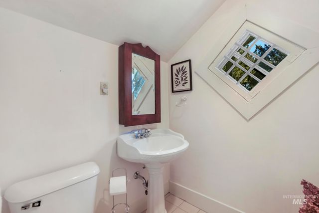 916 Hankins Rd N, Twin Falls, ID 83301