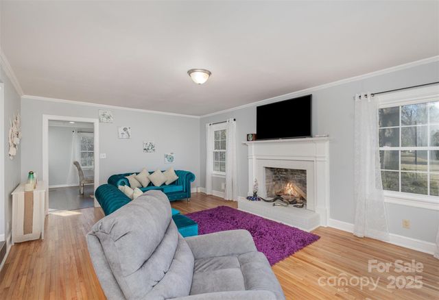 1201 Edgefield Avenue, Gastonia, NC 28052