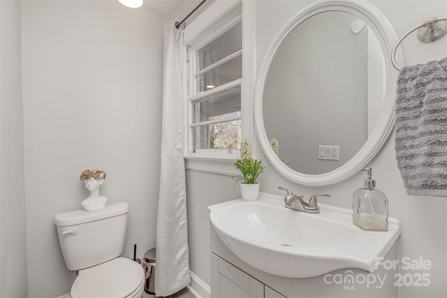 1201 Edgefield Avenue, Gastonia, NC 28052