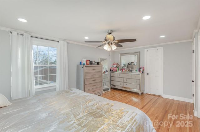1201 Edgefield Avenue, Gastonia, NC 28052