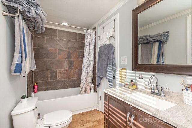 1201 Edgefield Avenue, Gastonia, NC 28052