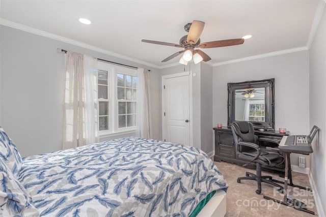 1201 Edgefield Avenue, Gastonia, NC 28052