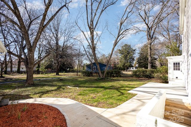 1201 Edgefield Avenue, Gastonia, NC 28052