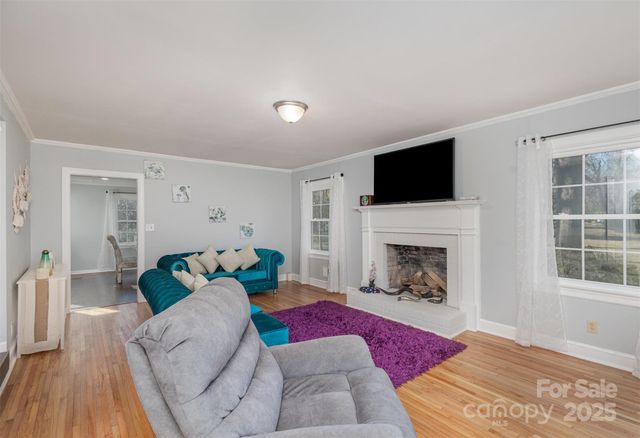 1201 Edgefield Avenue, Gastonia, NC 28052