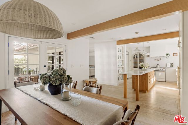 4257 Don Luis Drive, Los Angeles, CA 90008