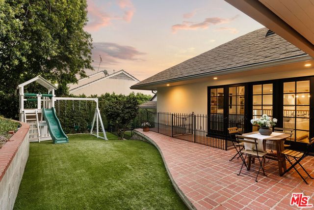 4257 Don Luis Drive, Los Angeles, CA 90008