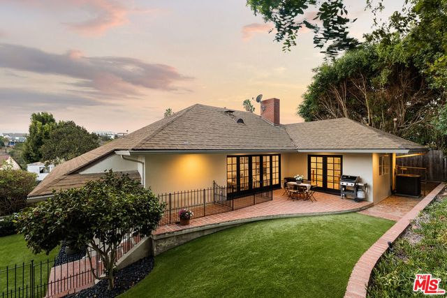 4257 Don Luis Drive, Los Angeles, CA 90008