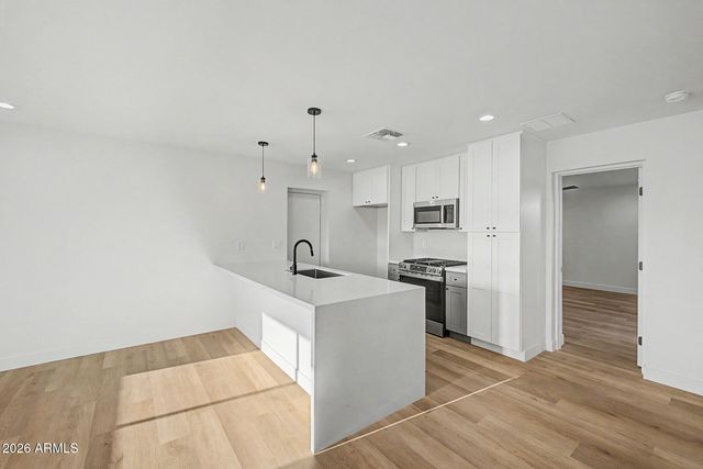 3005 S EDWARD Drive, Tempe, AZ 85282