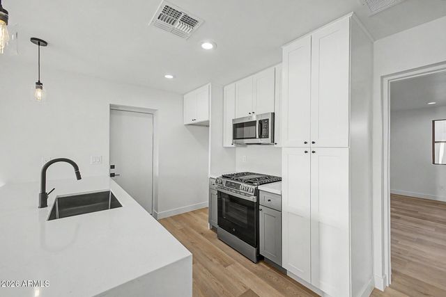 3005 S EDWARD Drive, Tempe, AZ 85282