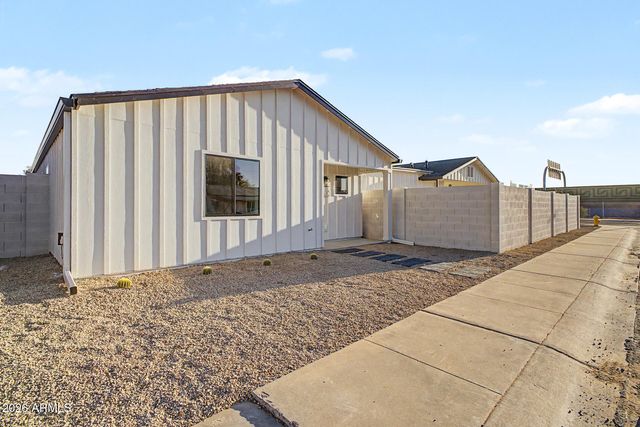 3005 S EDWARD Drive, Tempe, AZ 85282