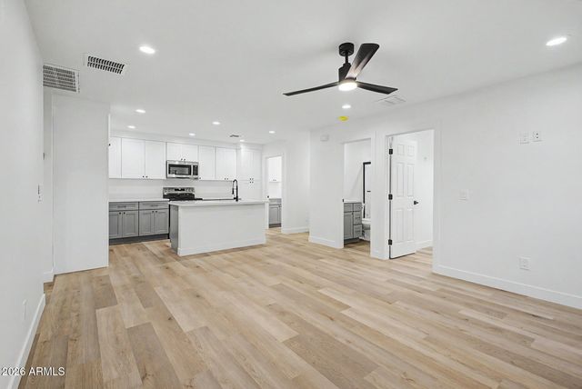 3005 S EDWARD Drive, Tempe, AZ 85282