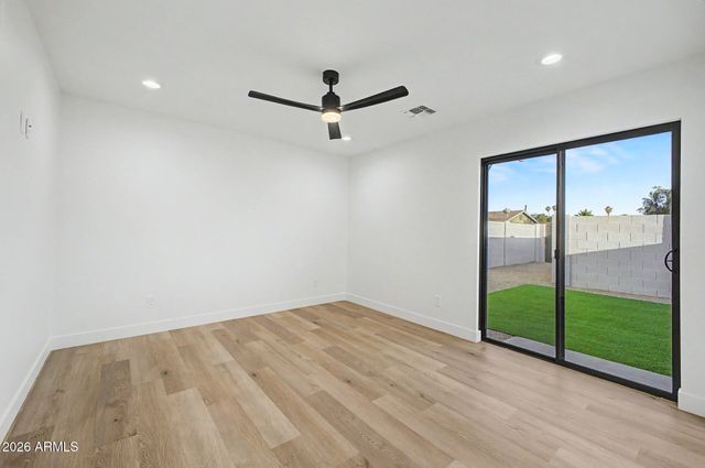 3005 S EDWARD Drive, Tempe, AZ 85282