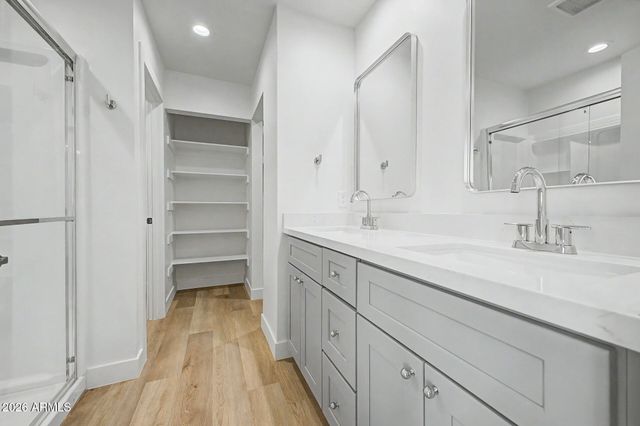 3005 S EDWARD Drive, Tempe, AZ 85282