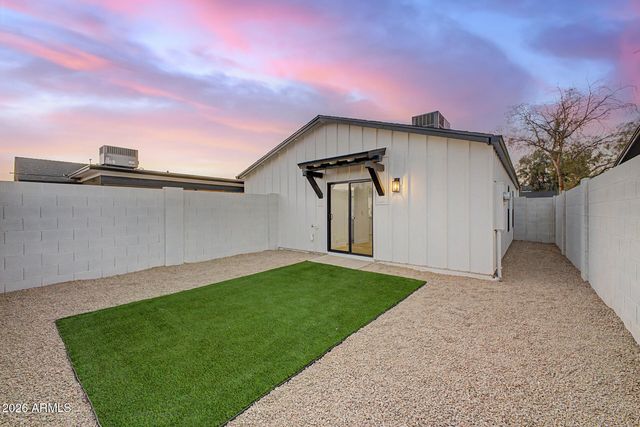 3005 S EDWARD Drive, Tempe, AZ 85282