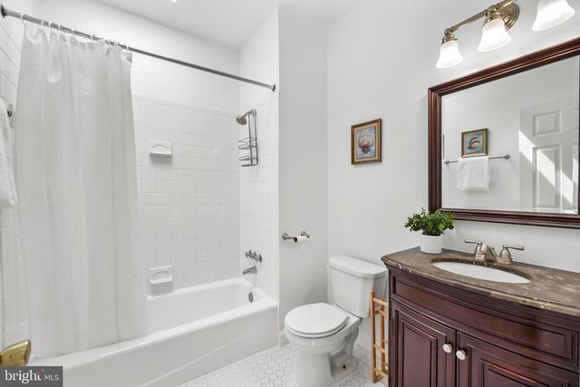 661 F ST NE, Washington, DC 20002