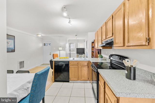 661 F ST NE, Washington, DC 20002